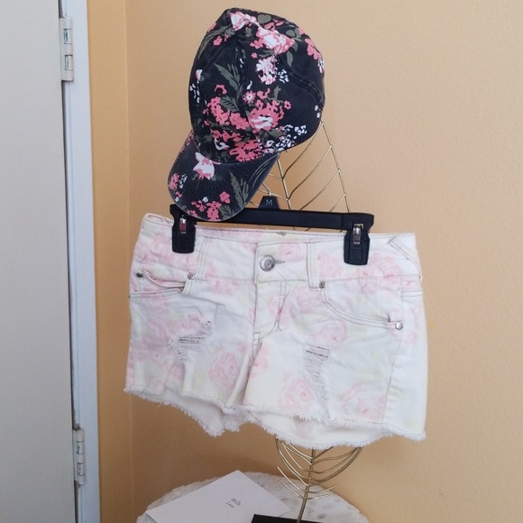 Celebrity Pink Pants - Celebrity Pink denim Shorts